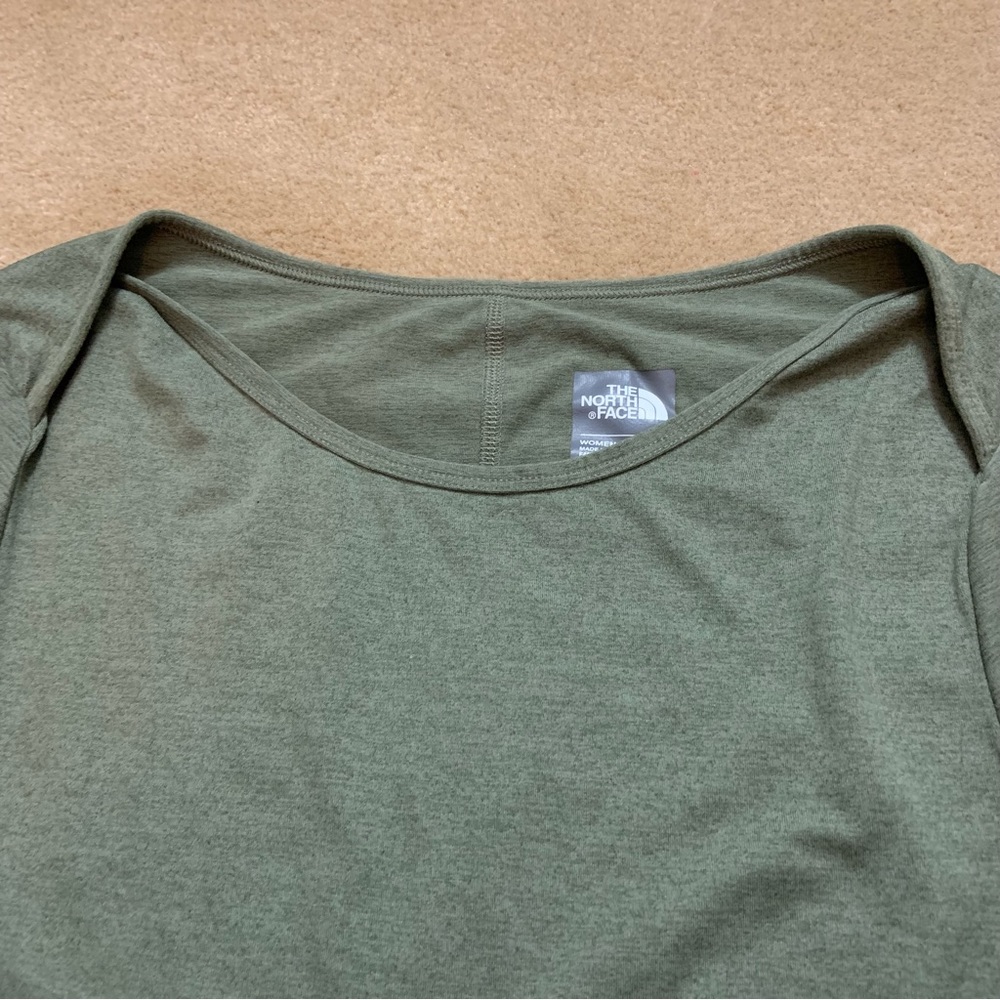 The North Face Flashdry heathered olive green athletic hiking shirt - Picture 4 of 9